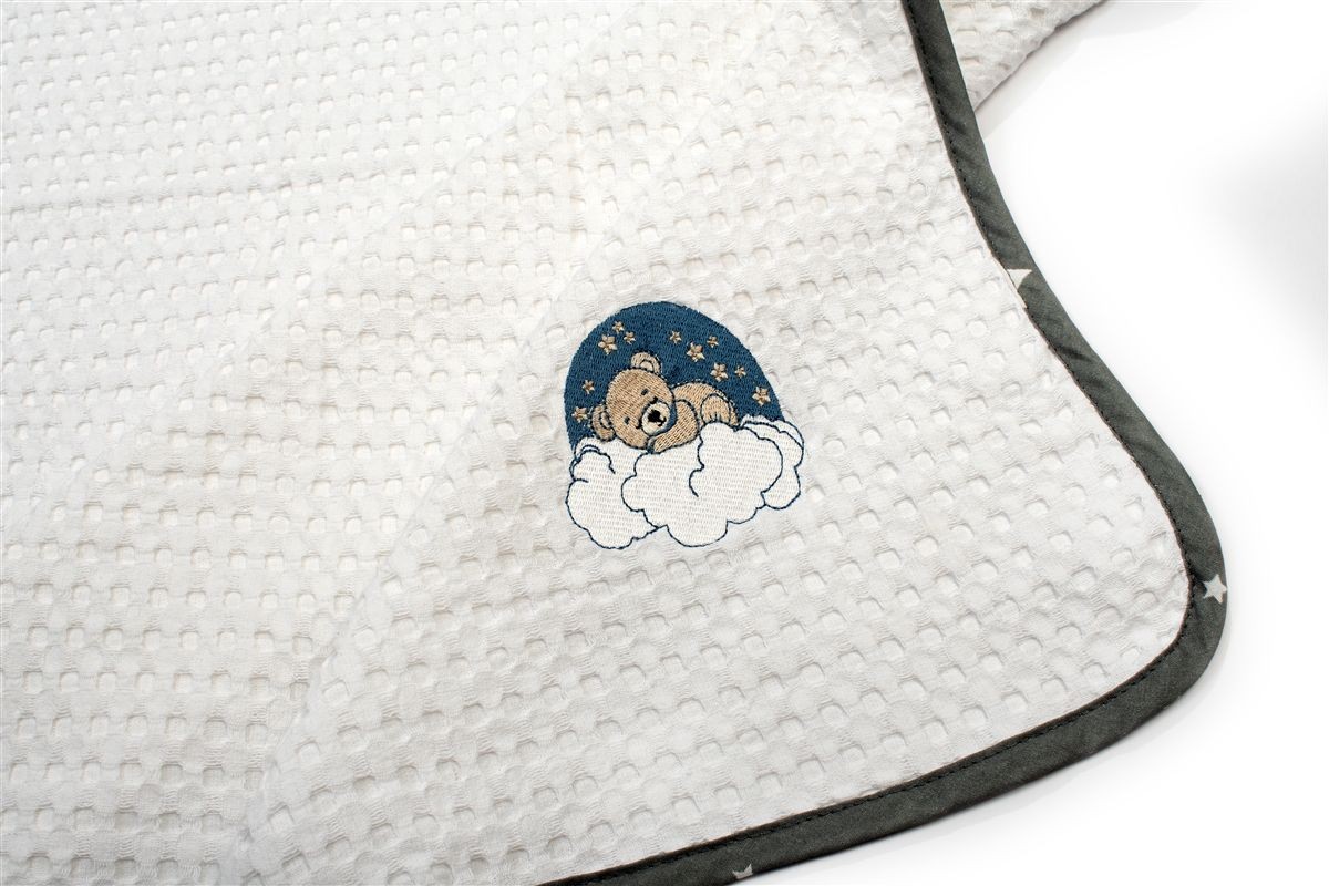 Κουβέρτα Πικέ Με Κέντημα bebe Cloudy Bear 176 80X110 White-Grey 100% Cotton